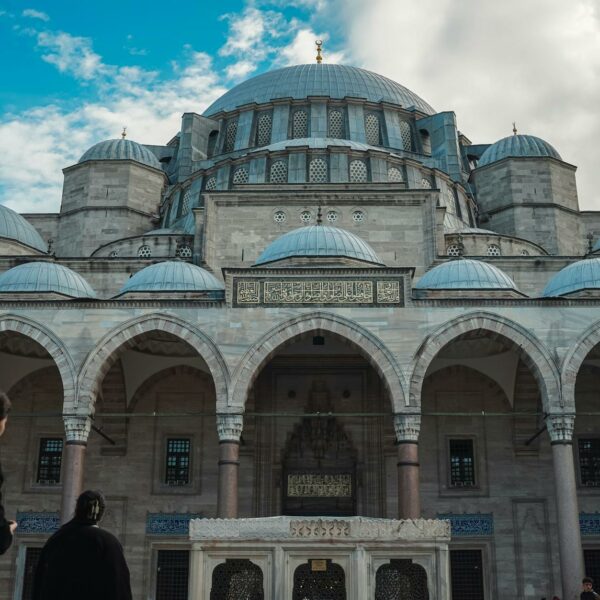 Captivating image of Istanbul's majestic mosque, showcasing iconic Islamic architecture.